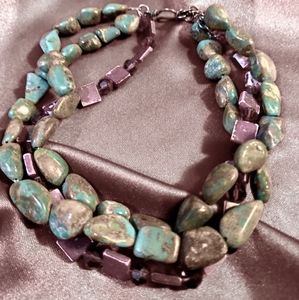 Stone choker necklace